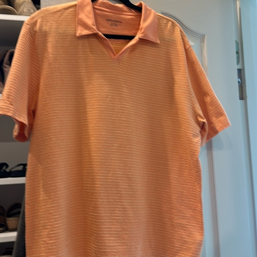 Men’s size XL Untuckit brand polos